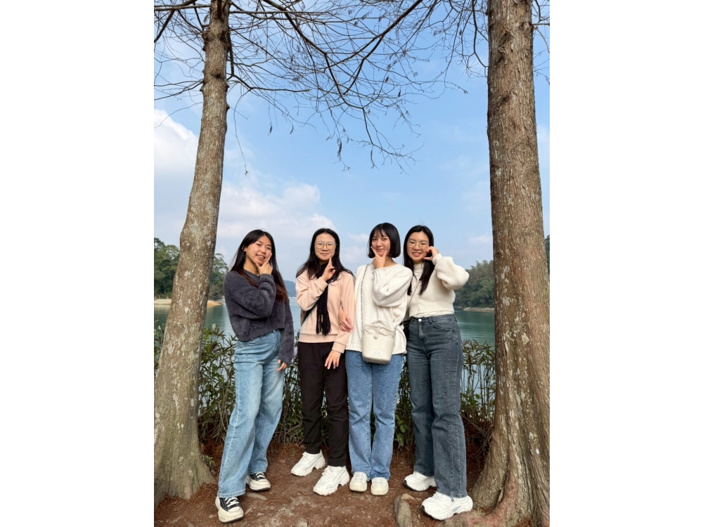 LINE_ALBUM_202629_260210_18