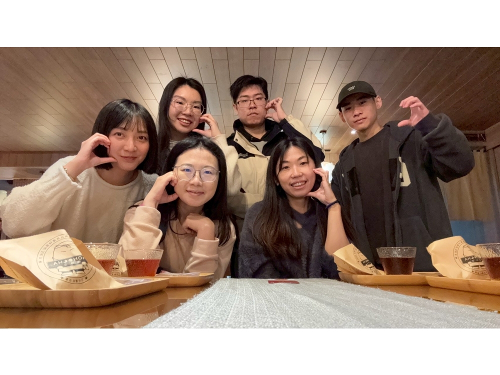 LINE_ALBUM_202629_260210_33