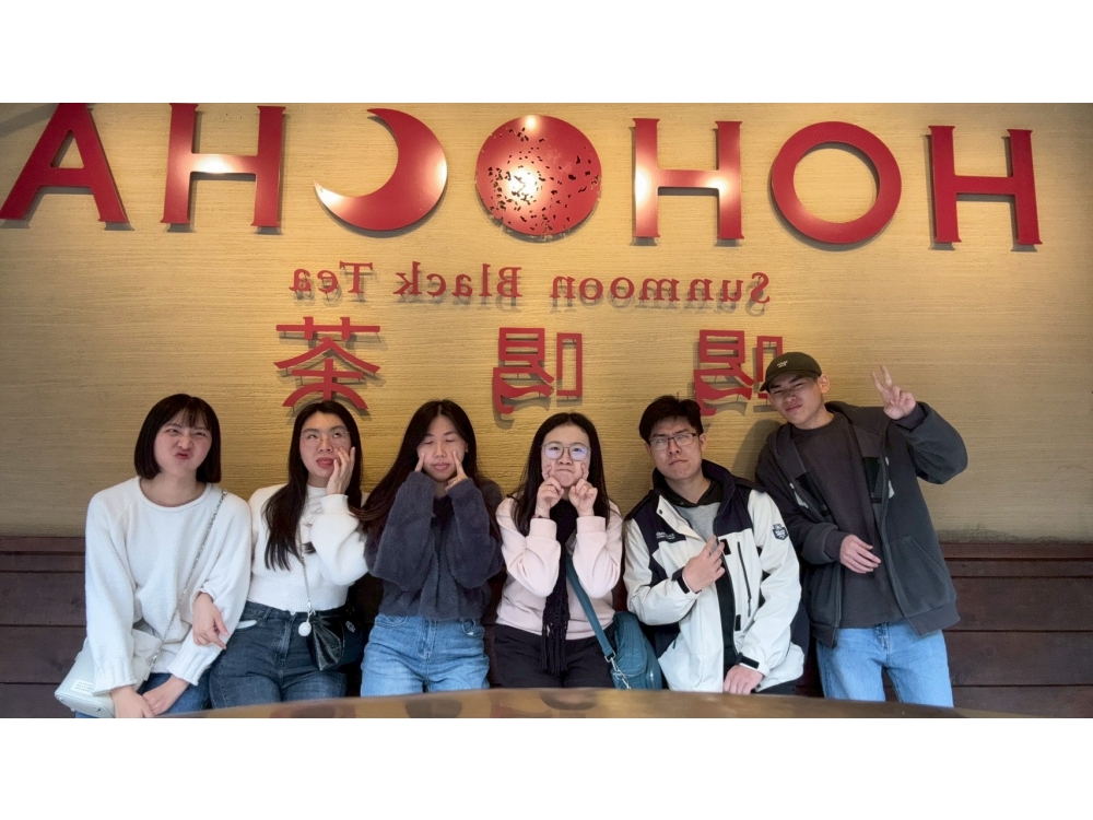 LINE_ALBUM_202629_260210_34