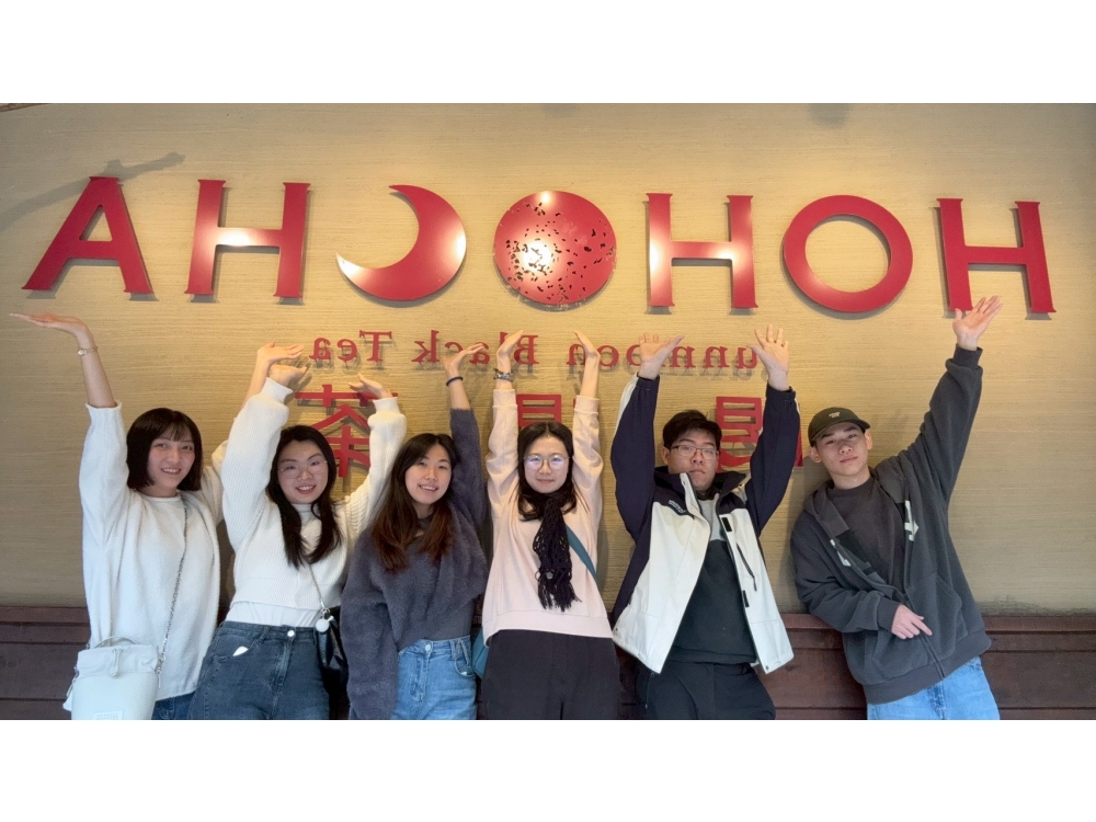 LINE_ALBUM_202629_260210_35