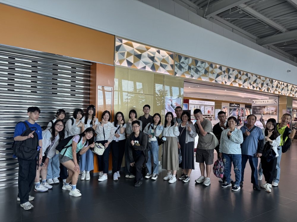 LINE_ALBUM_71台中機場_260712_11
