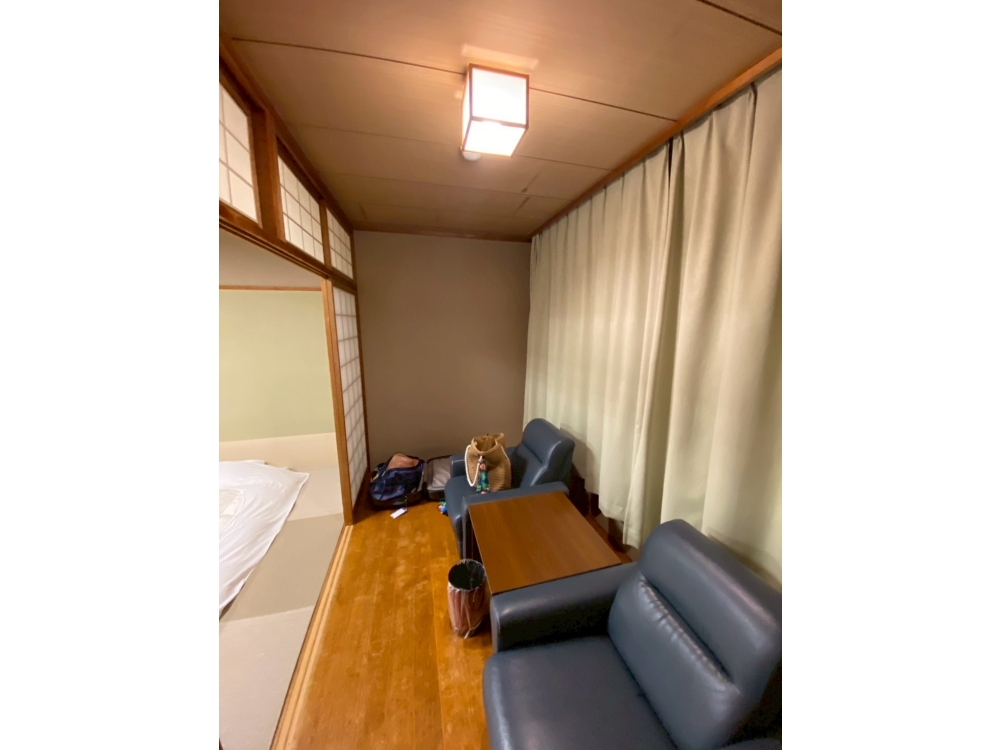 LINE_ALBUM_72道後溫泉_260712_35