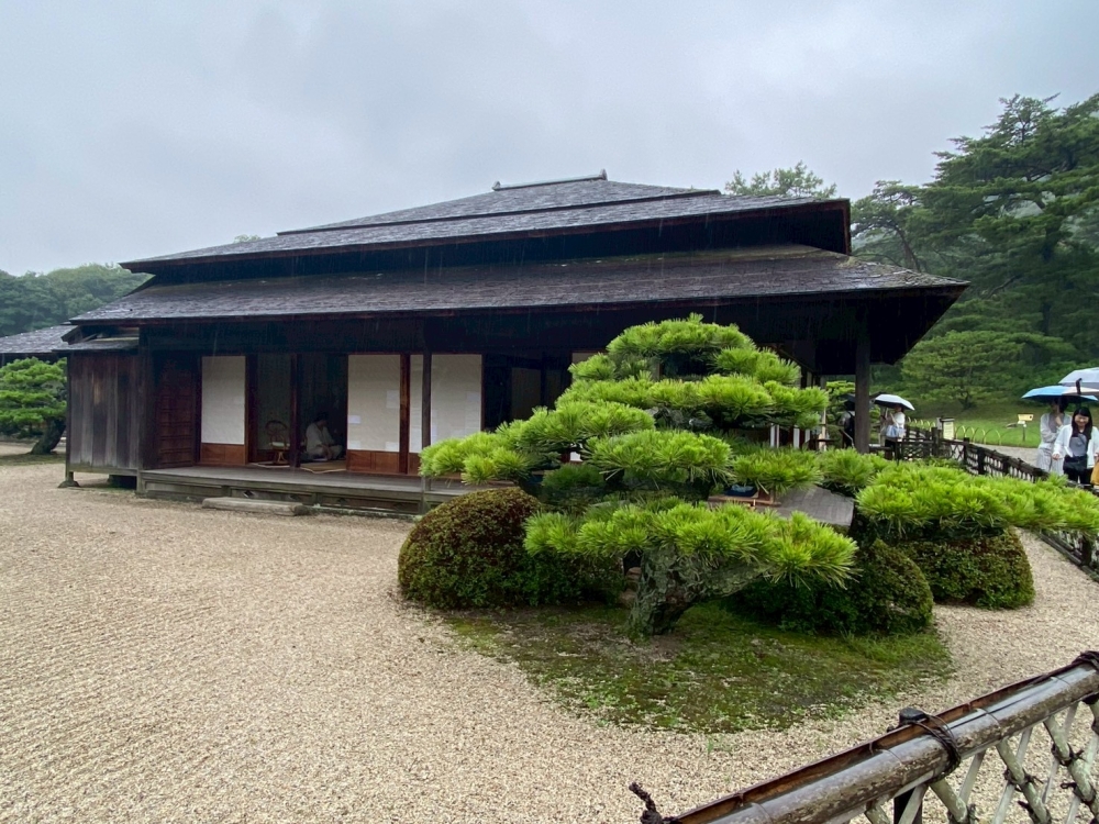 LINE_ALBUM_75栗林公園👏_260712_15