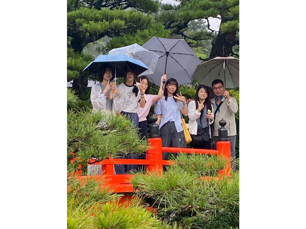 LINE_ALBUM_75栗林公園👏_260712_19
